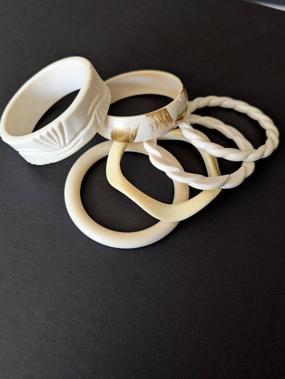 Cream stacking bangle bundle - Picture 8 of 12